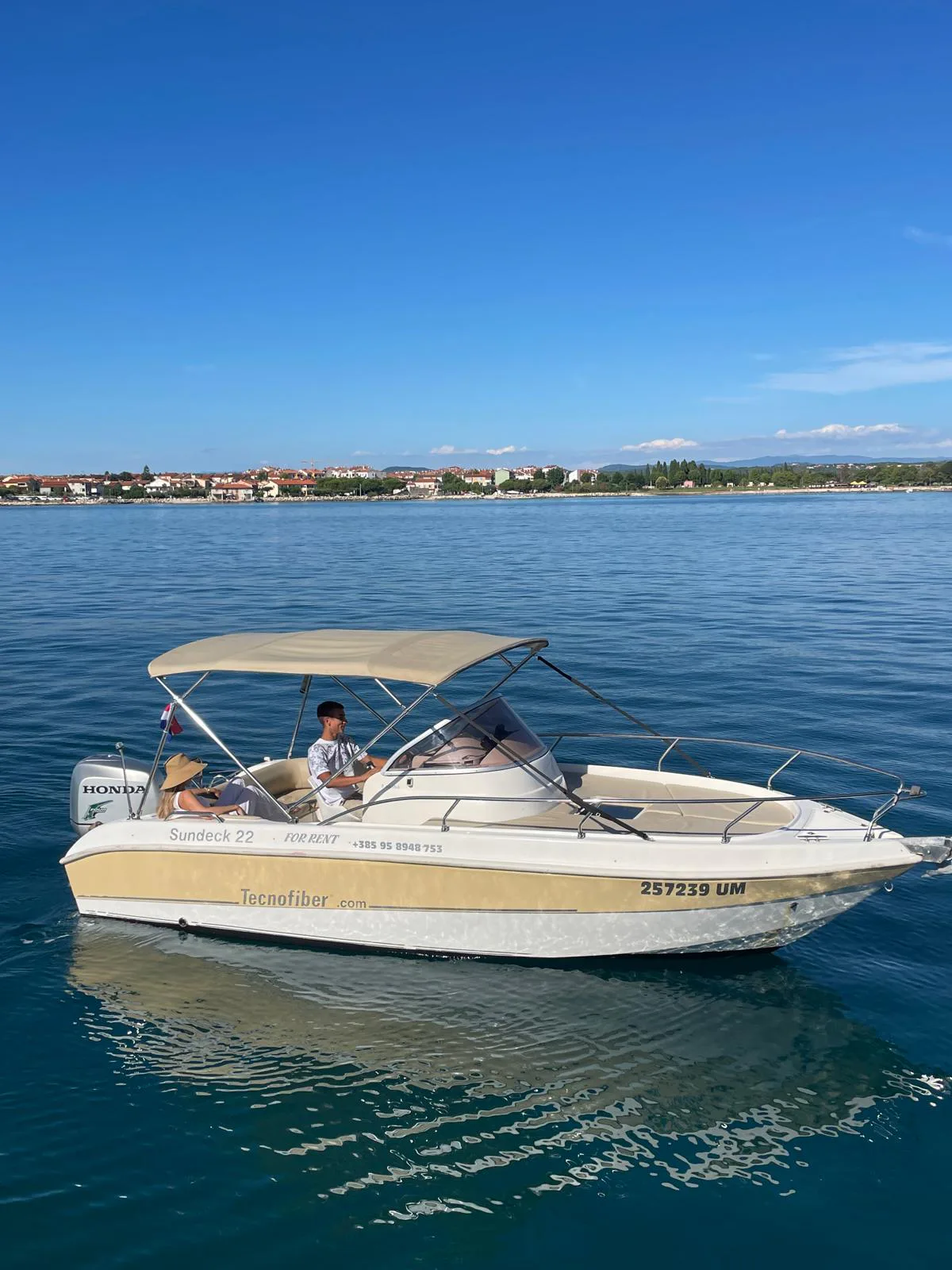 Umag: Rent a Boat
